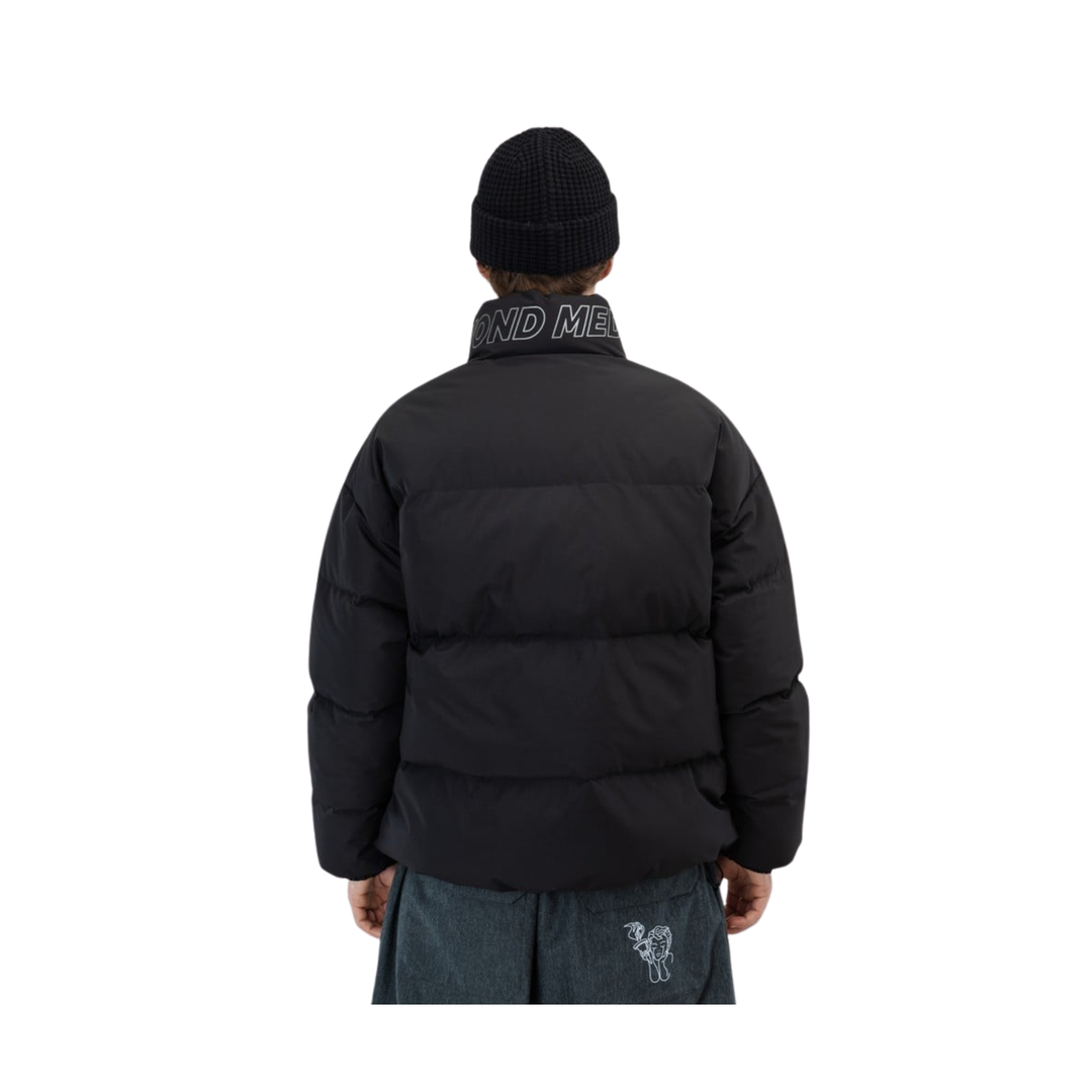 BEYOND MEDALS - PUFFER JACKET - BLACK - 25/26