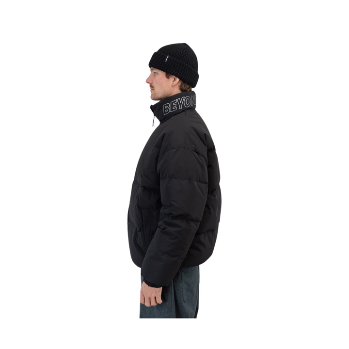 BEYOND MEDALS - PUFFER JACKET - BLACK - 25/26